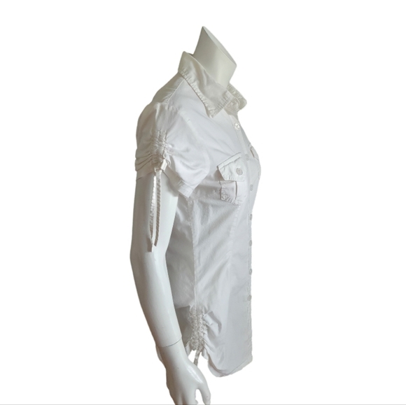 Sub way white buttons up blouse, short sleeves, size S - Picture 4 of 9